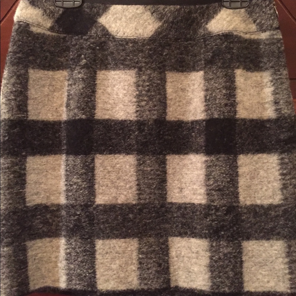 NWOT Banana Republic Fully Lined Wool Skirt